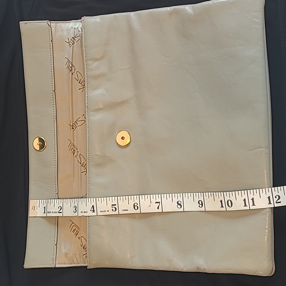 Ruth Saltz Chic Vintage Soft Grey Buttery Leather Clutch Fold Over - Picture 11 of 13